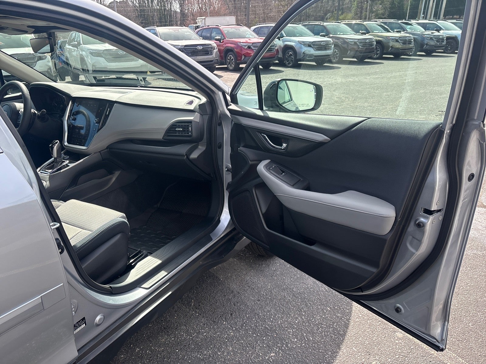 2025 Subaru OUTBACK Premium