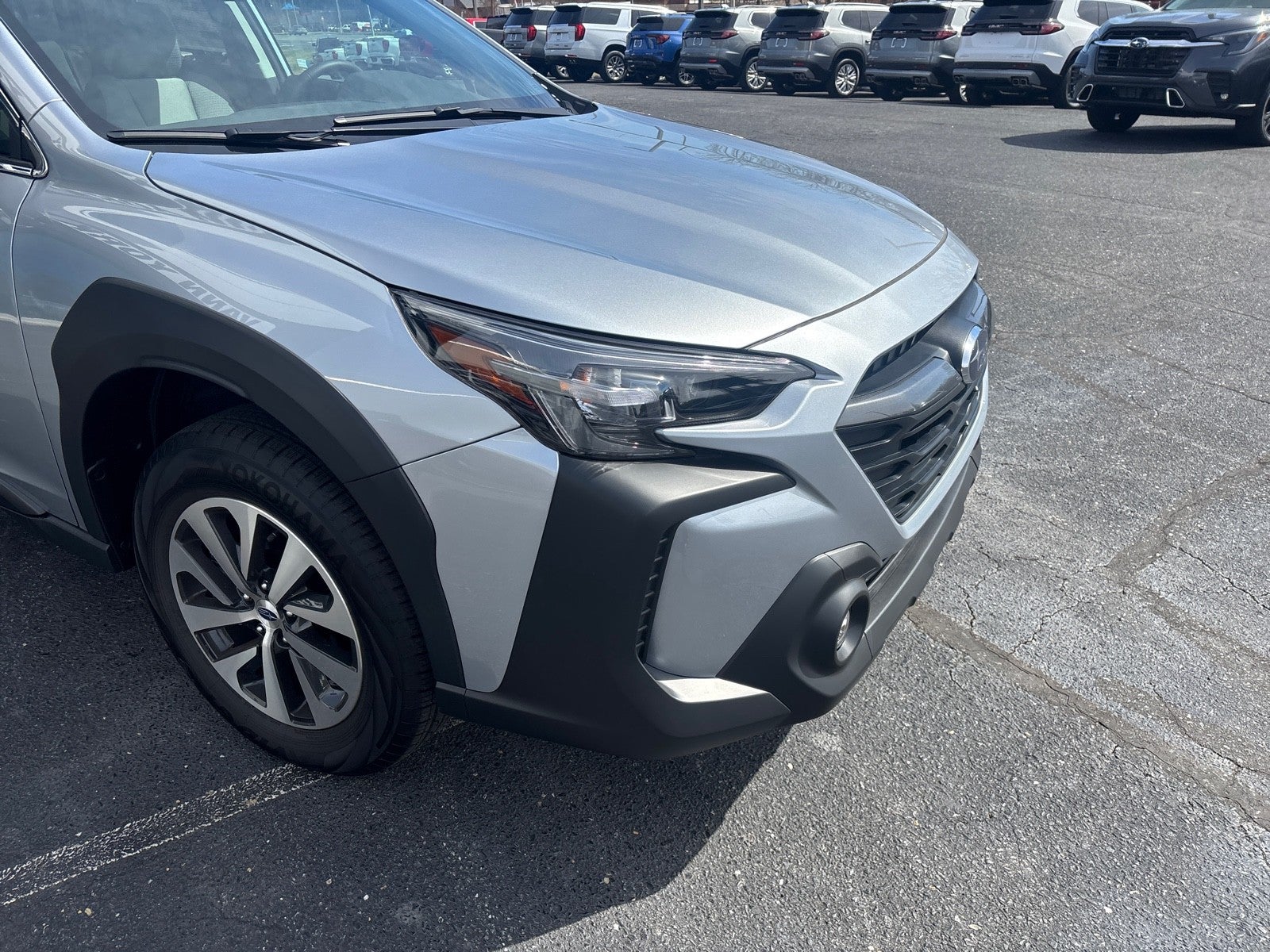 2025 Subaru OUTBACK Premium