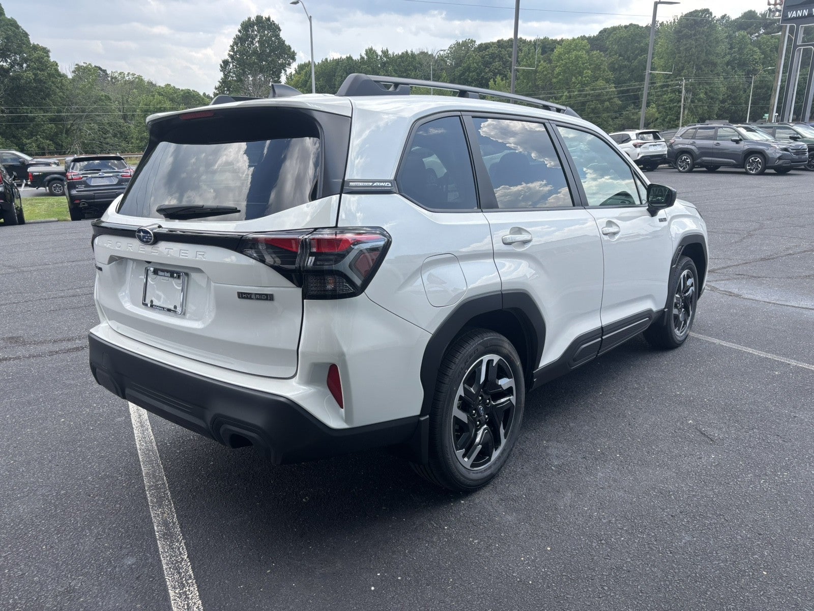 2026 Subaru FORESTER Premium Hybrid