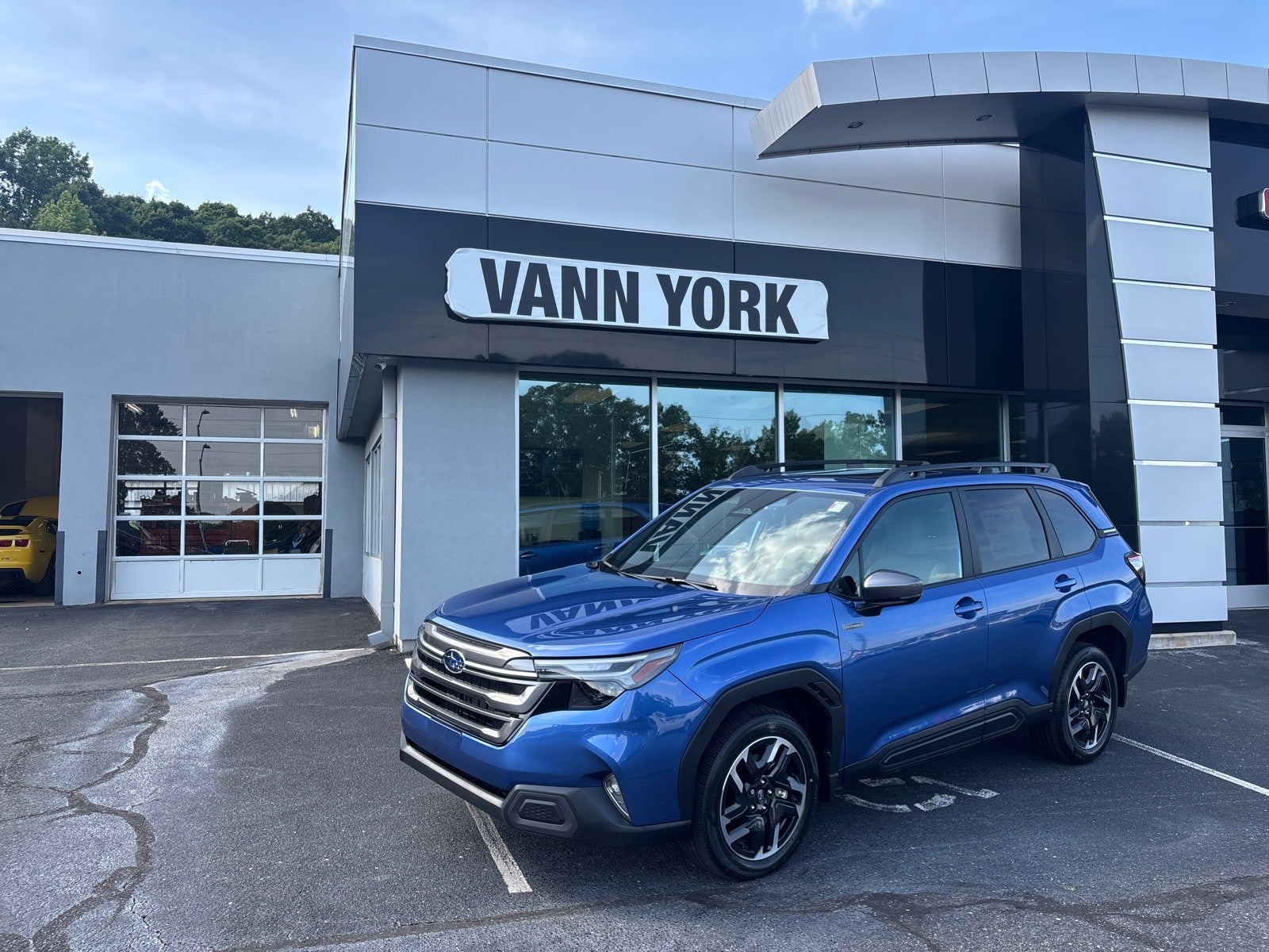 2026 Subaru Forester Limited Hybrid's photo