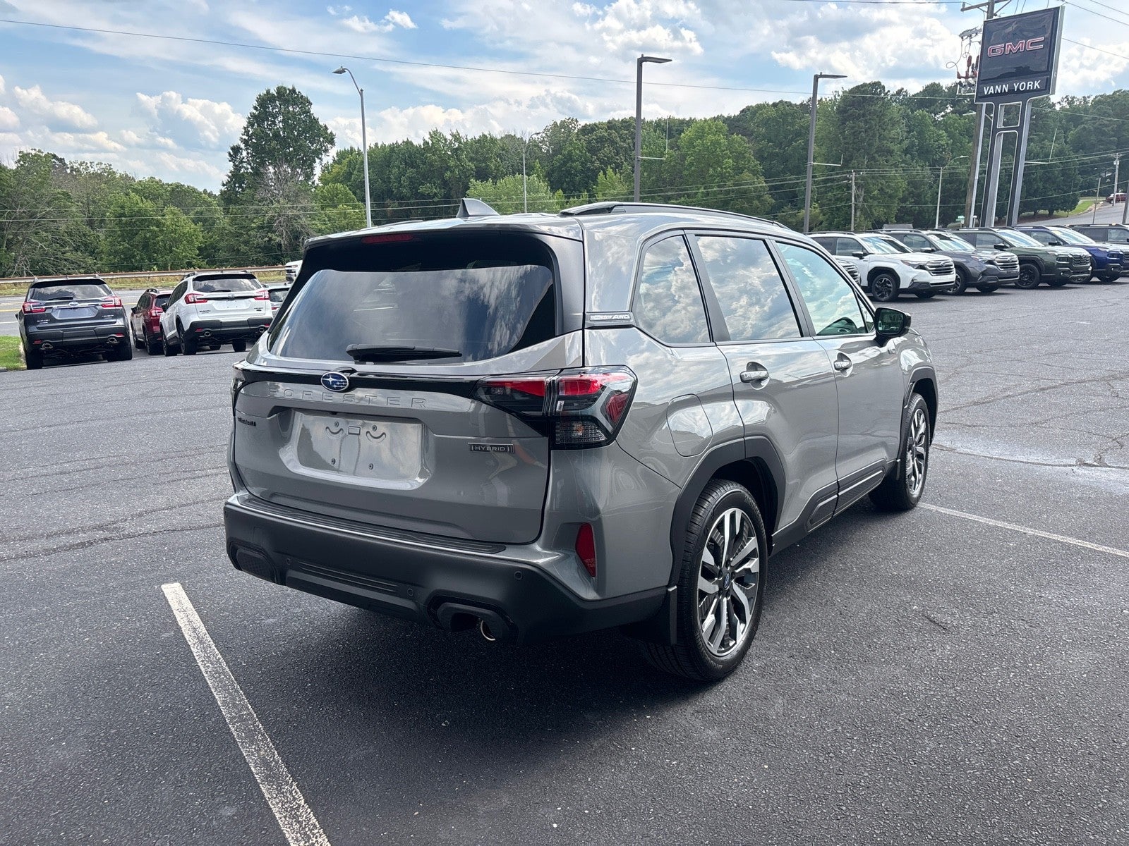 2026 Subaru FORESTER Touring Hybrid