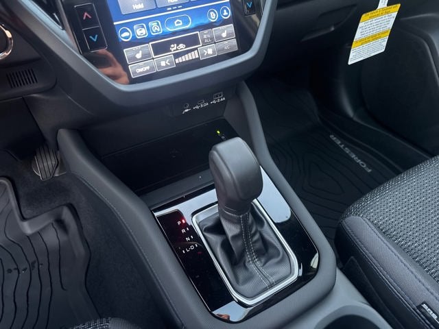 2025 Subaru FORESTER Premium