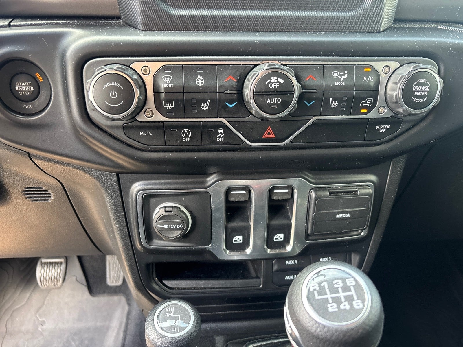 2022 Jeep Wrangler Willys