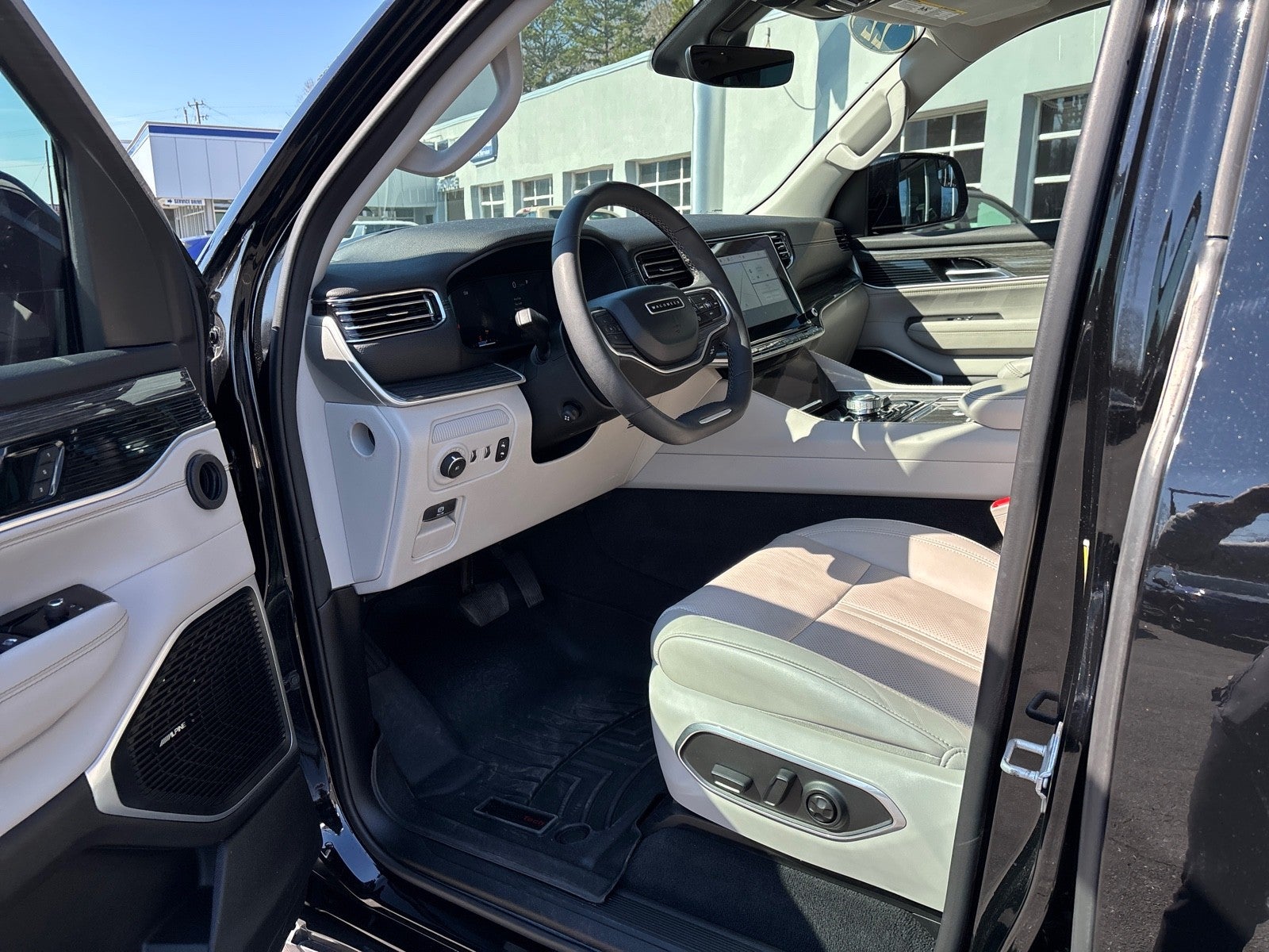 2022 Jeep Wagoneer Series III