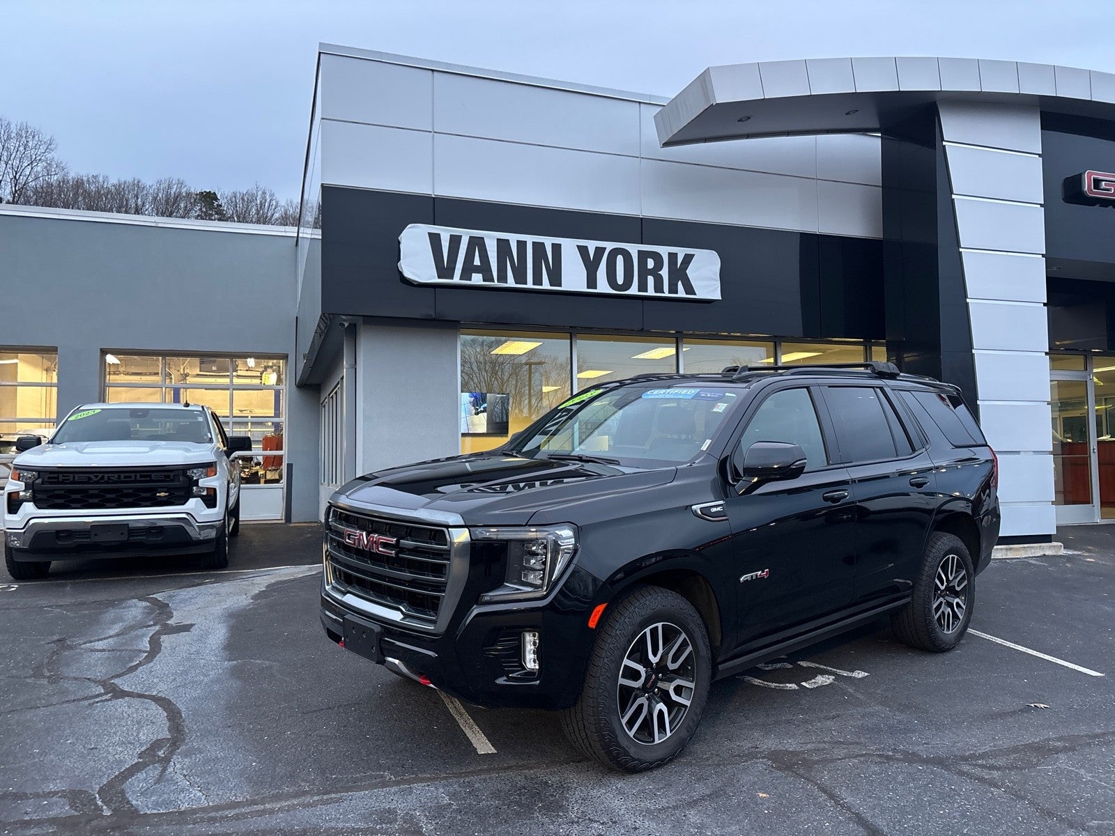 2023 GMC Yukon AT4