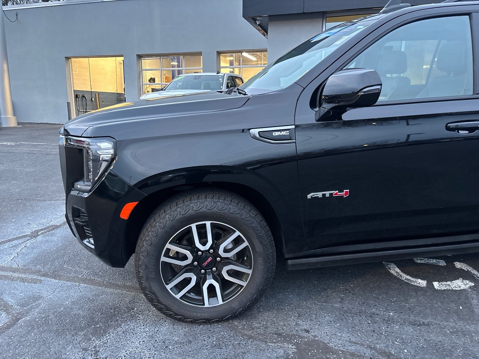 2023 GMC Yukon AT4