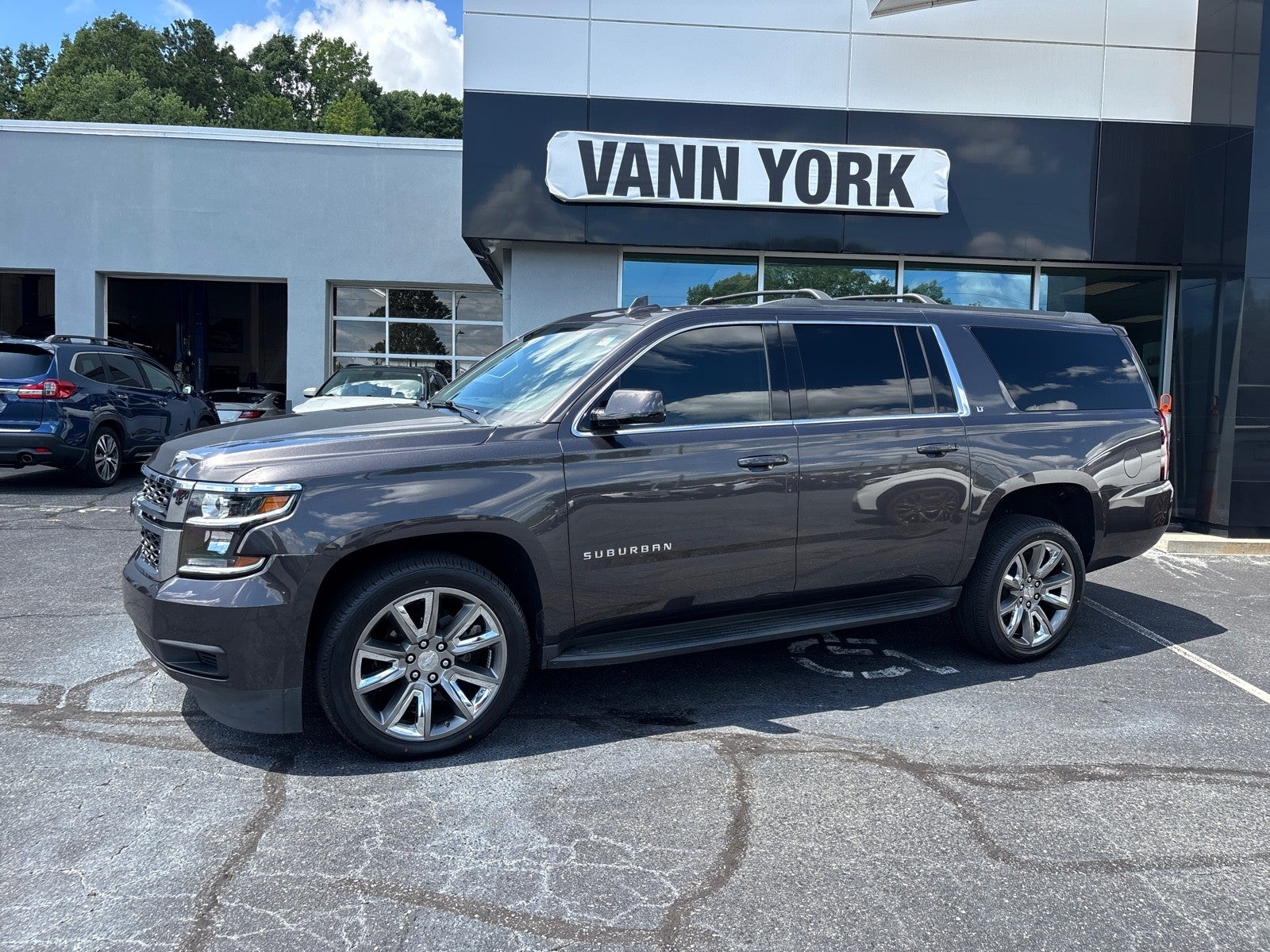 2018 Chevrolet Suburban LT