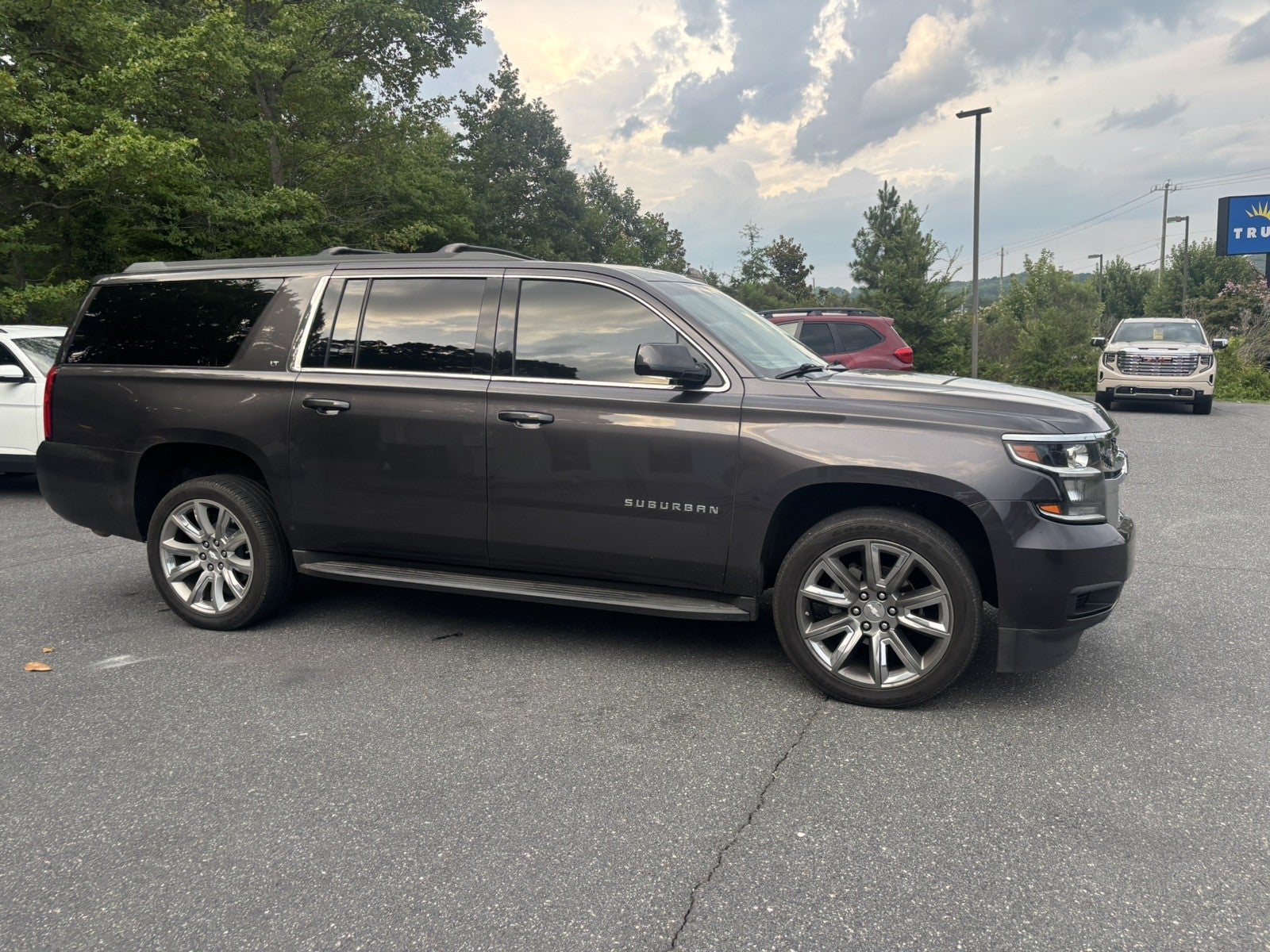 2018 Chevrolet Suburban LT