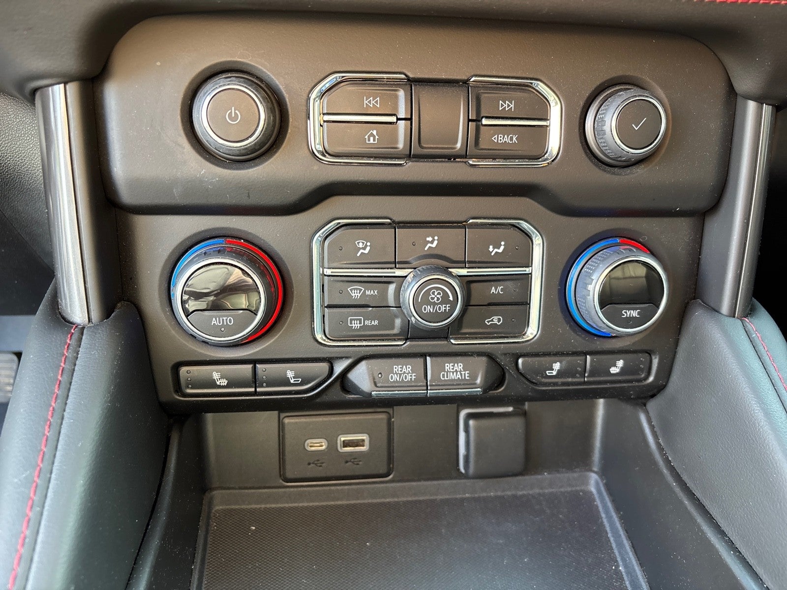 2021 Chevrolet Tahoe RST