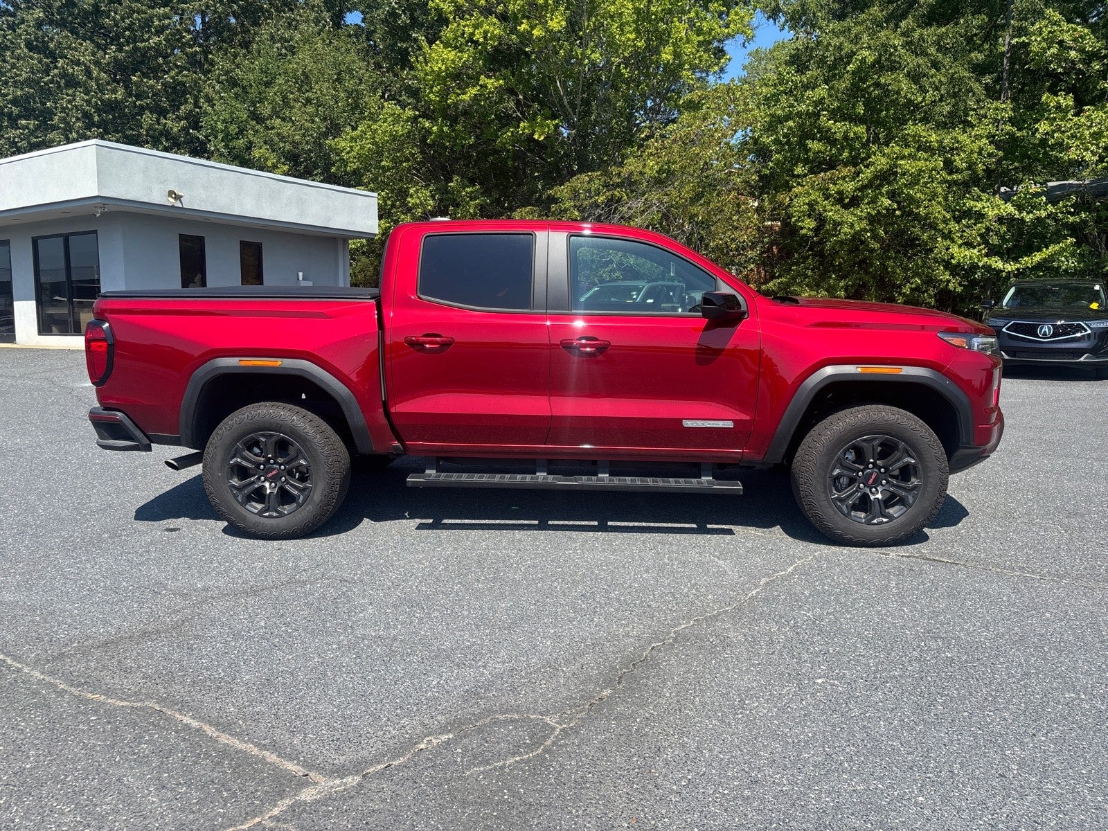 2025 GMC Canyon 2WD Elevation