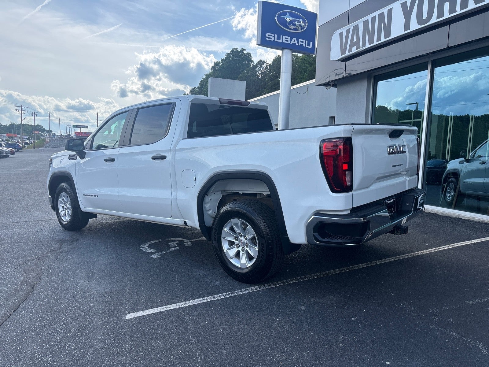 2023 GMC Sierra 1500 Pro