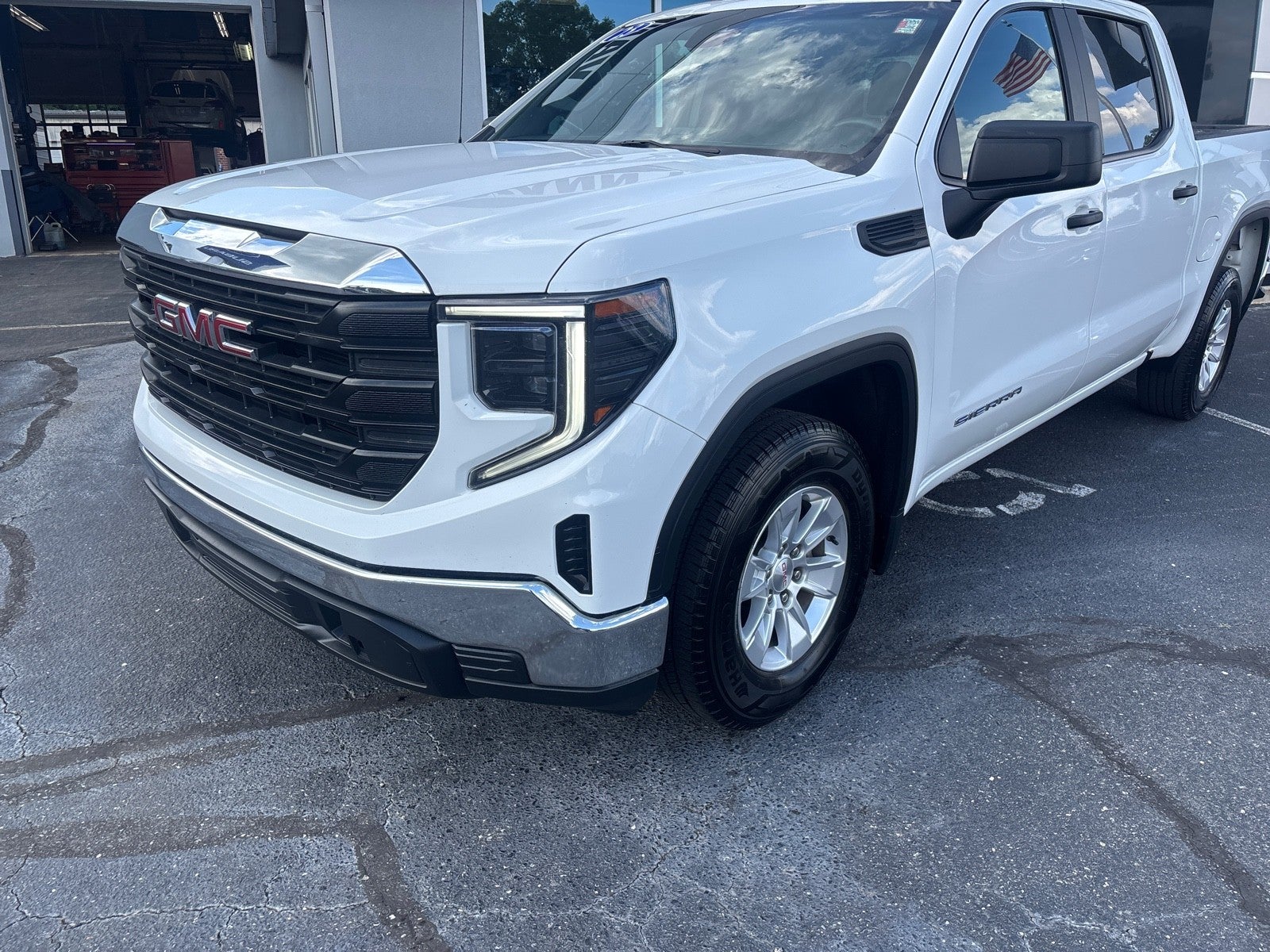 2023 GMC Sierra 1500 Pro