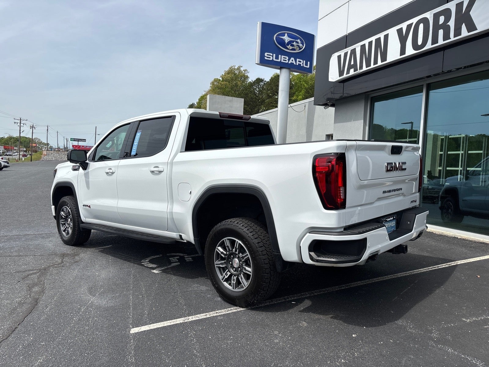 2024 GMC Sierra 1500 AT4