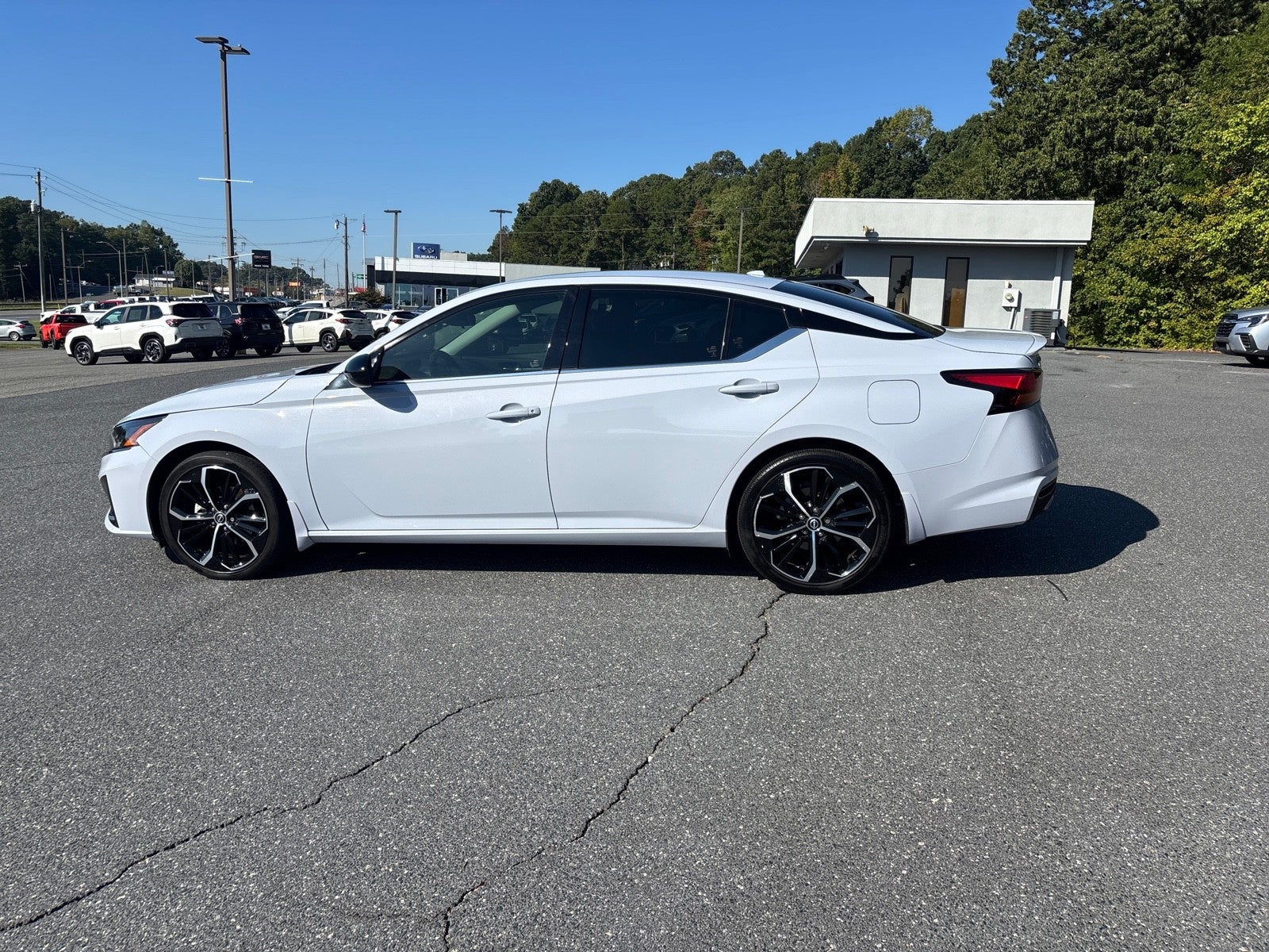 2023 Nissan Altima 2.5 SR