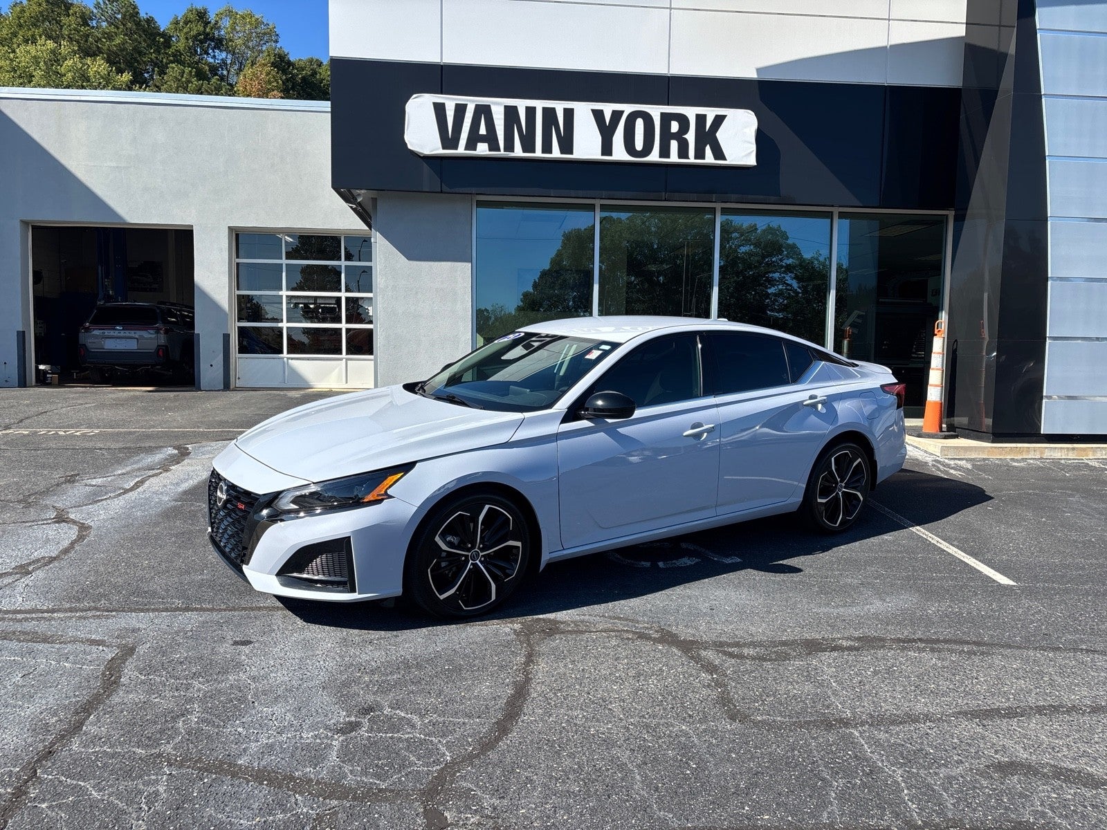 2023 Nissan Altima 2.5 SR