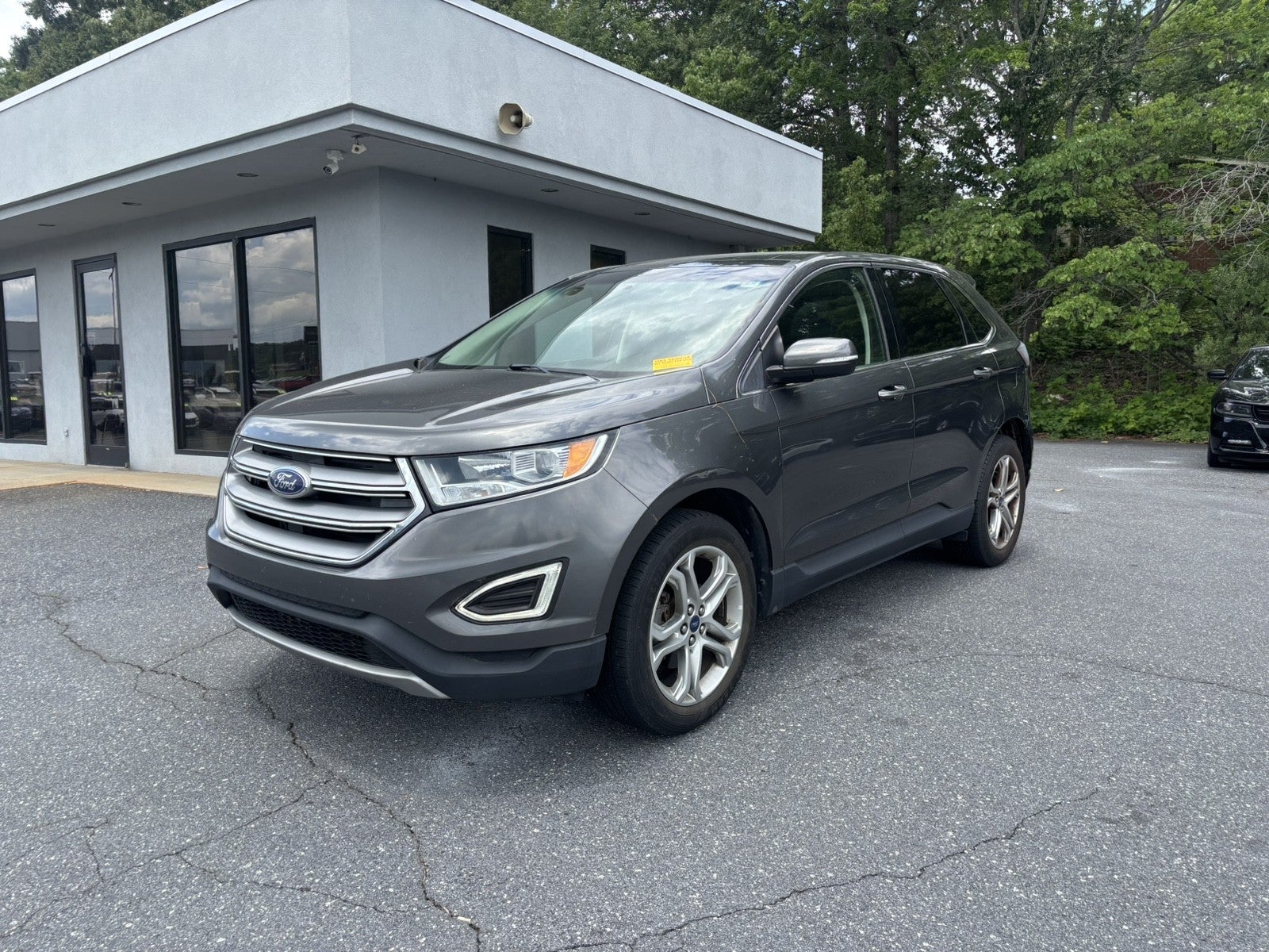 2017 Ford Edge Titanium's photo