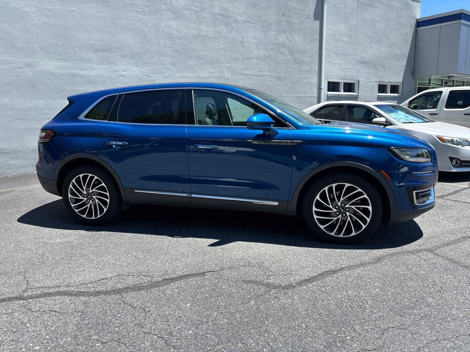 2020 Lincoln Nautilus Reserve