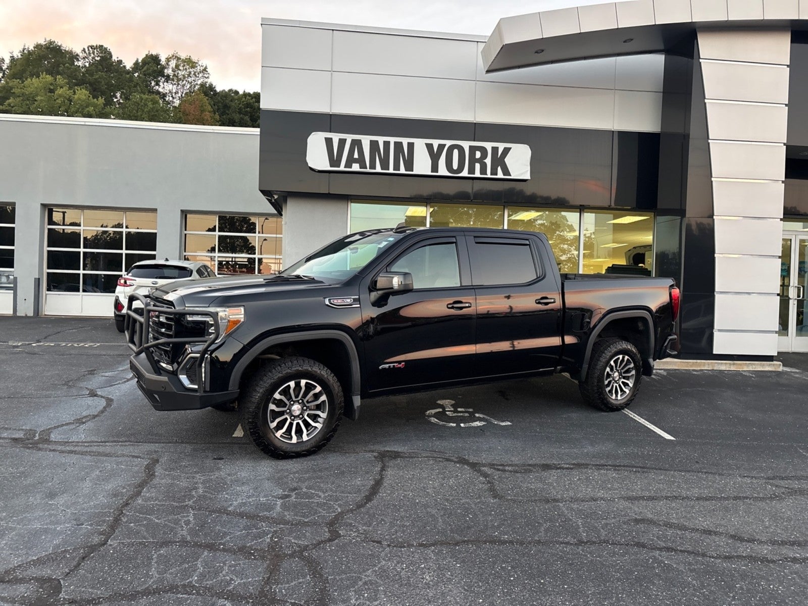 2019 GMC Sierra 1500 AT4