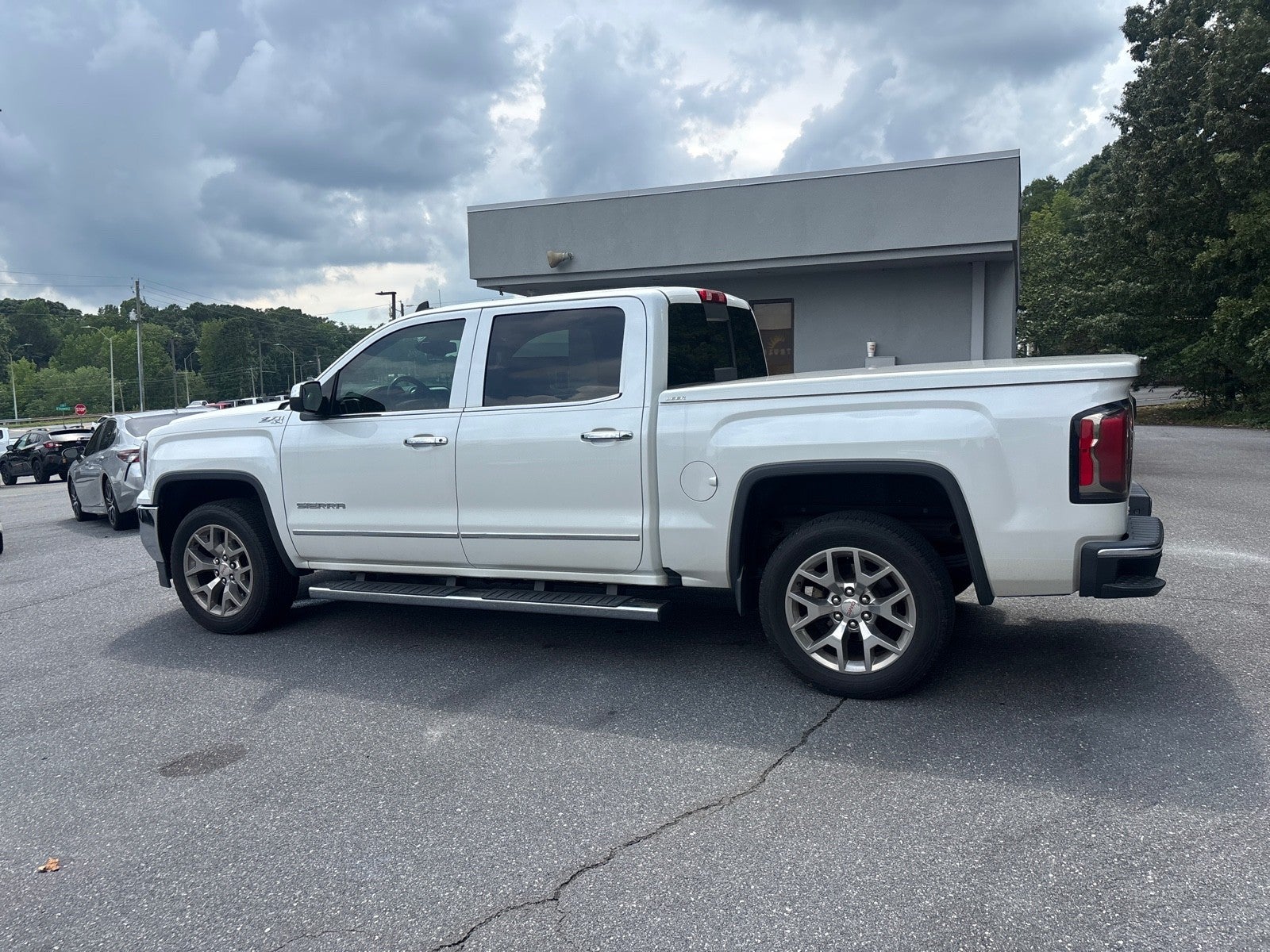 2017 GMC Sierra 1500 SLT