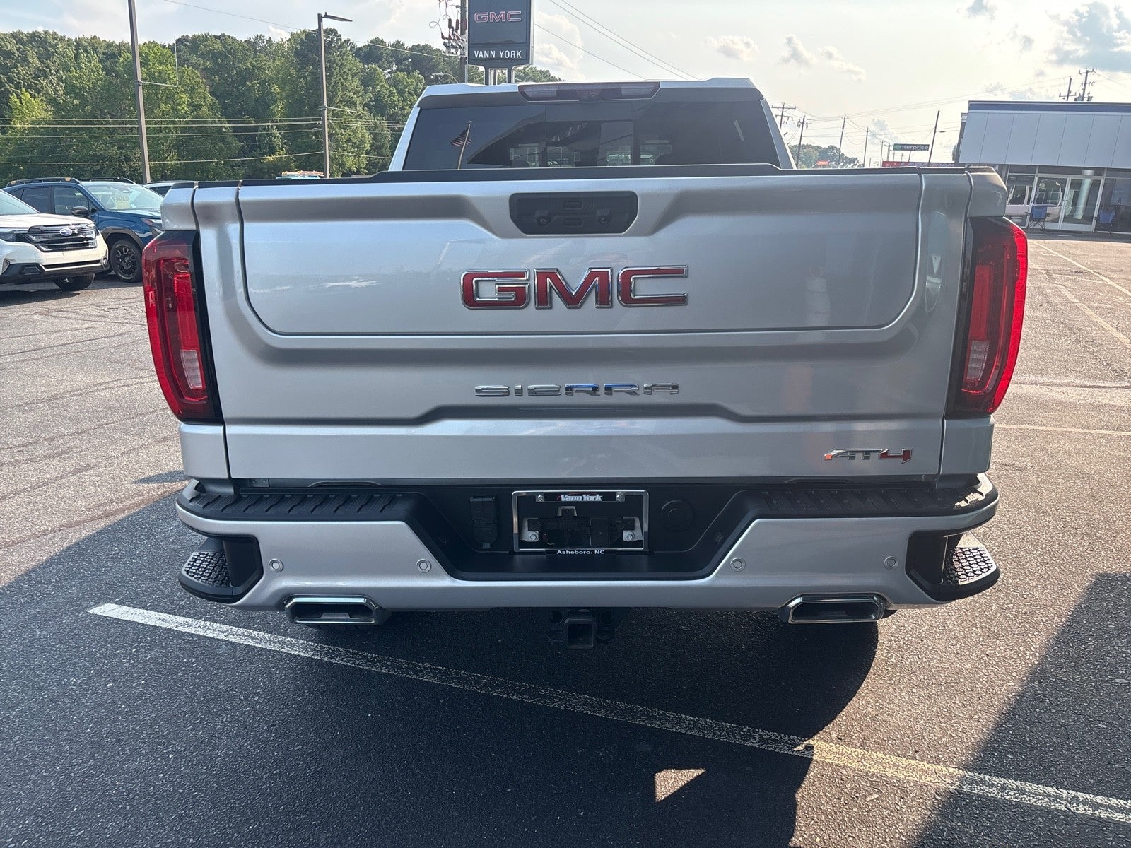 2022 GMC Sierra 1500 AT4