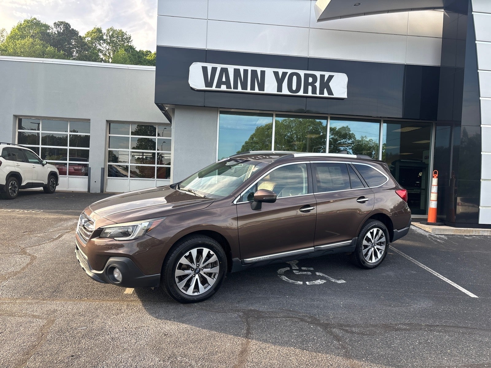2019 Subaru Outback Touring