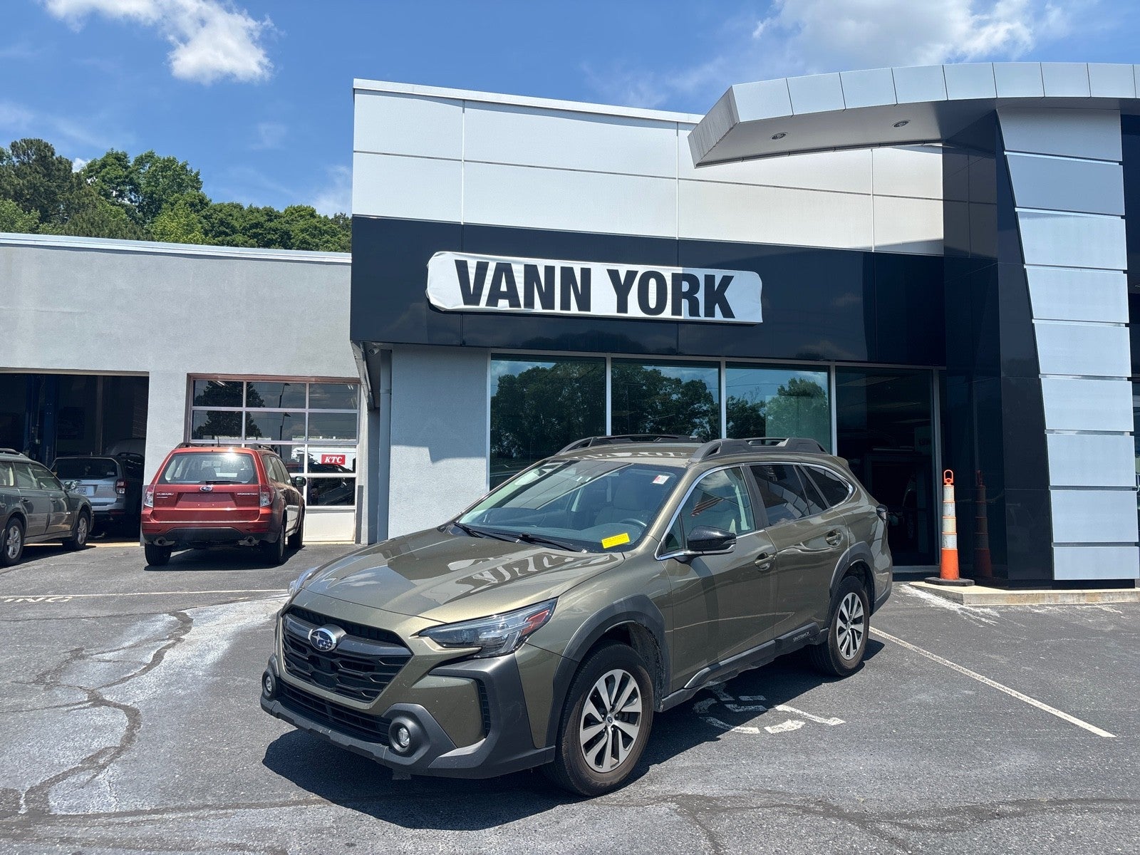 2024 Subaru Outback Premium
