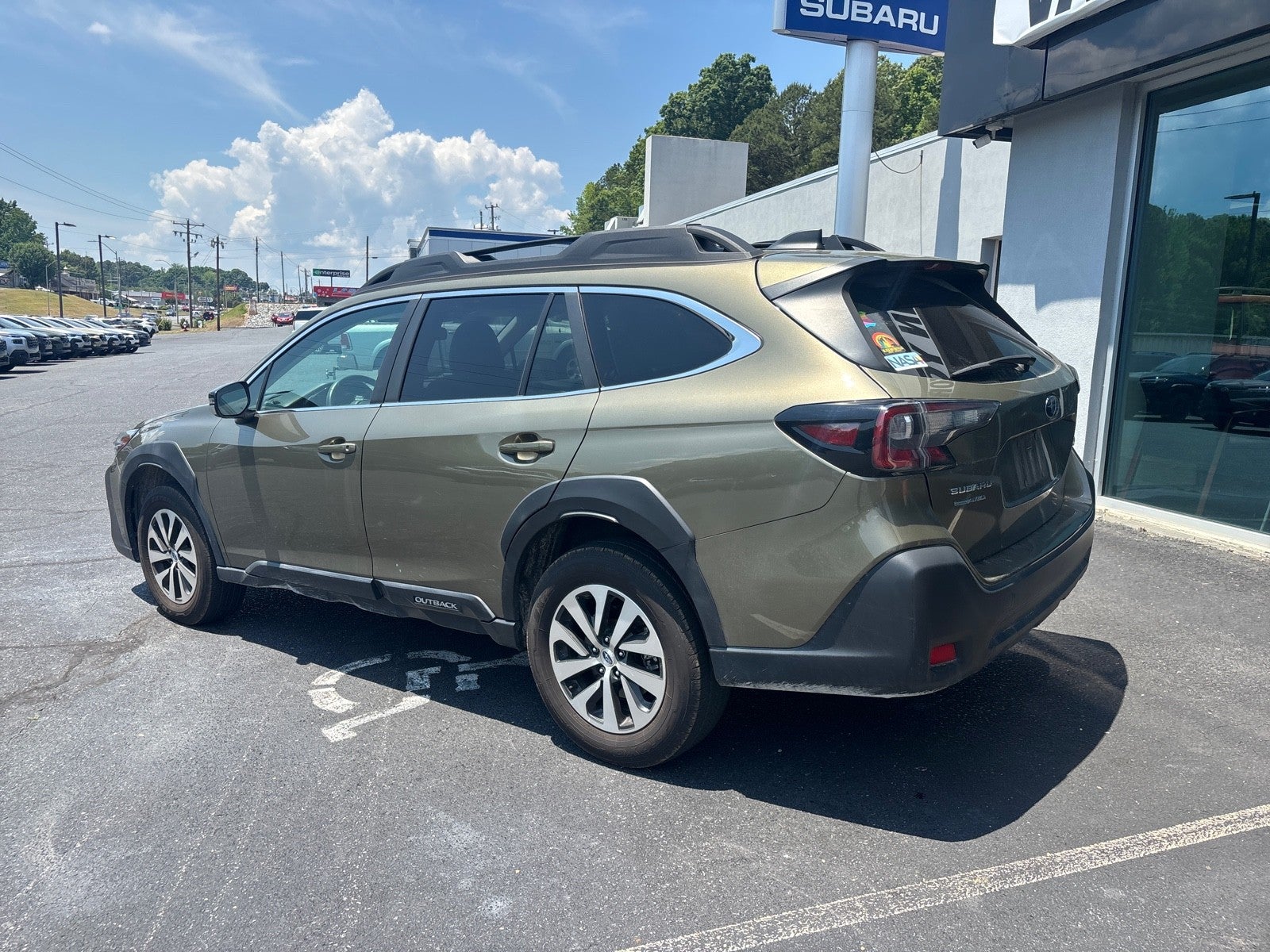 2024 Subaru Outback Premium