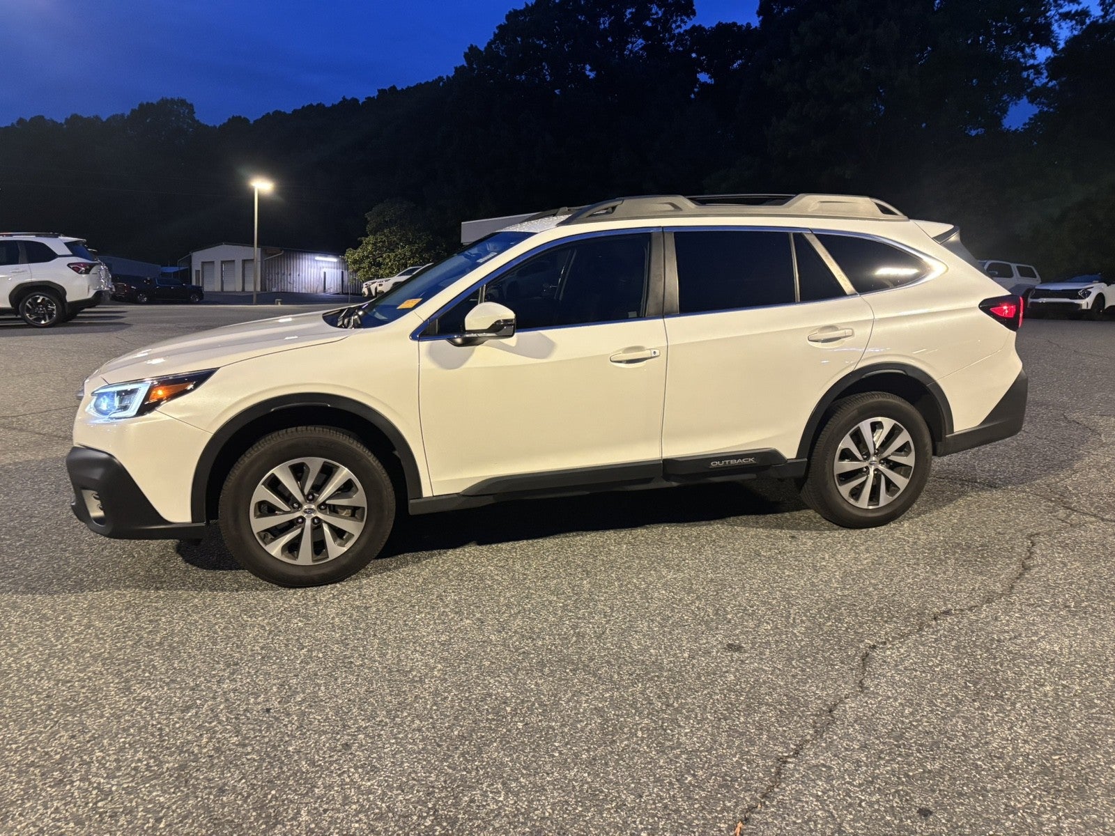 2022 Subaru Outback Premium