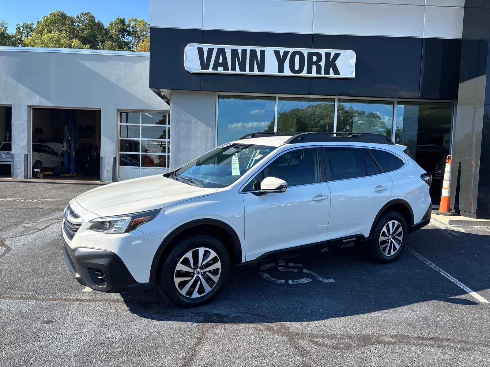 2022 Subaru Outback Premium