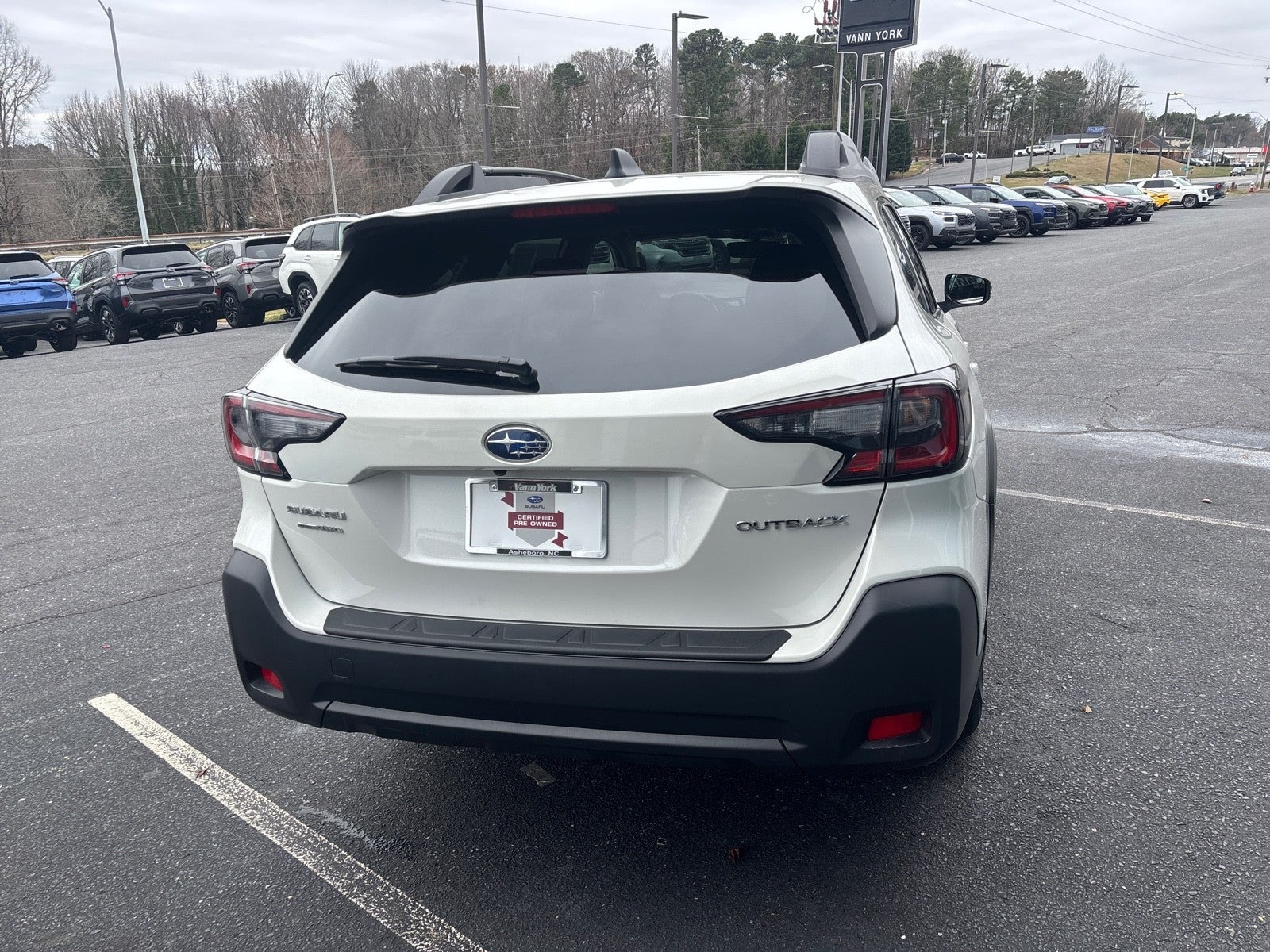 2025 Subaru Outback Premium