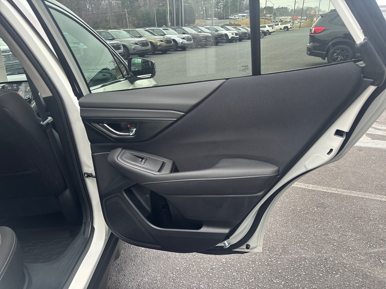 2025 Subaru Outback Premium