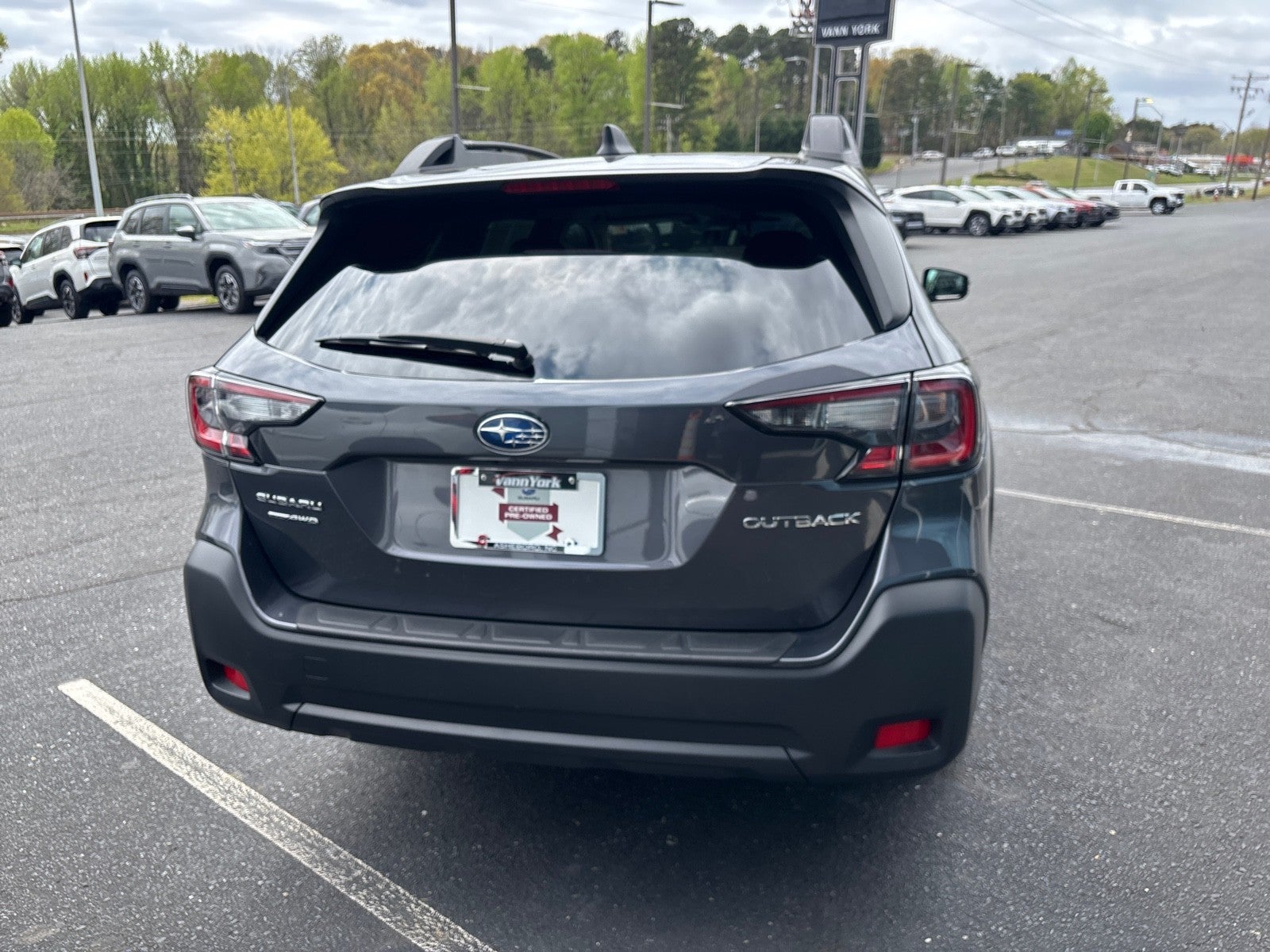 2025 Subaru Outback Premium