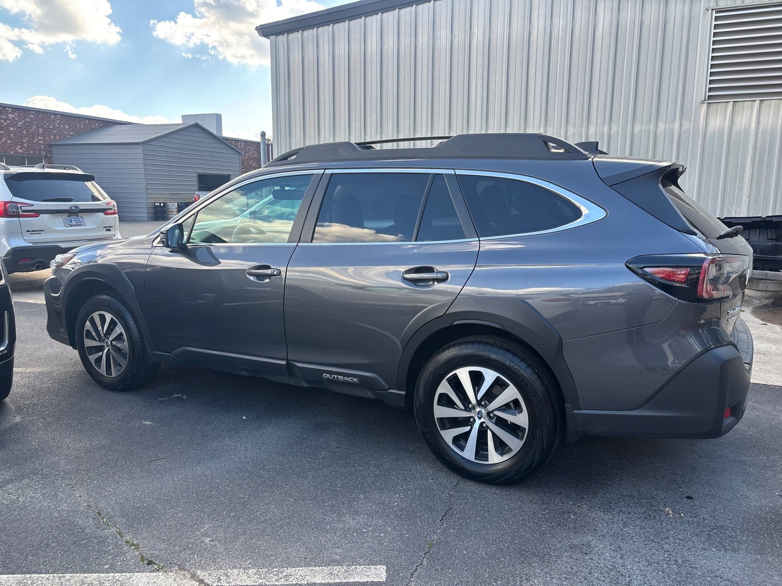2025 Subaru Outback Premium