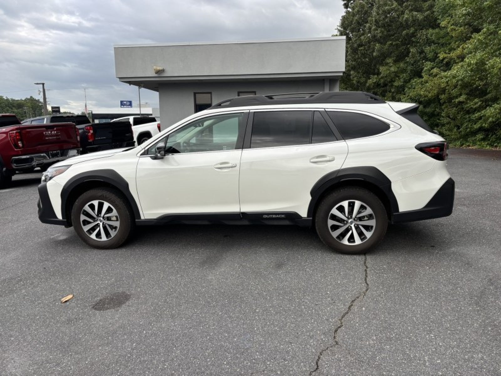 2025 Subaru Outback Premium