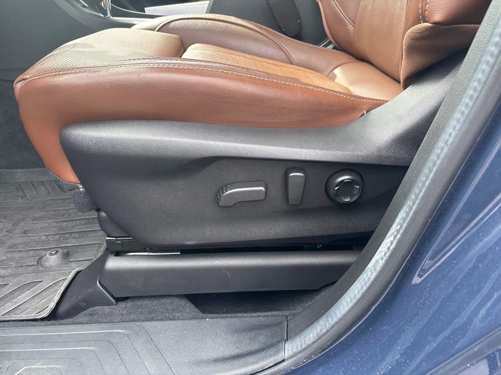 2024 Subaru Ascent Touring