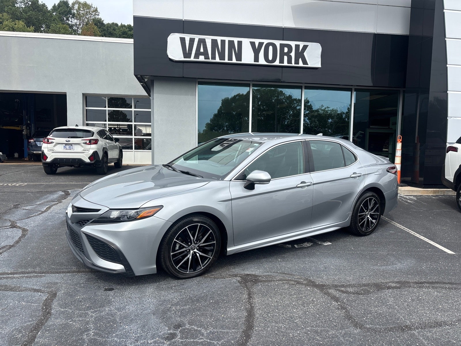 2022 Toyota Camry SE