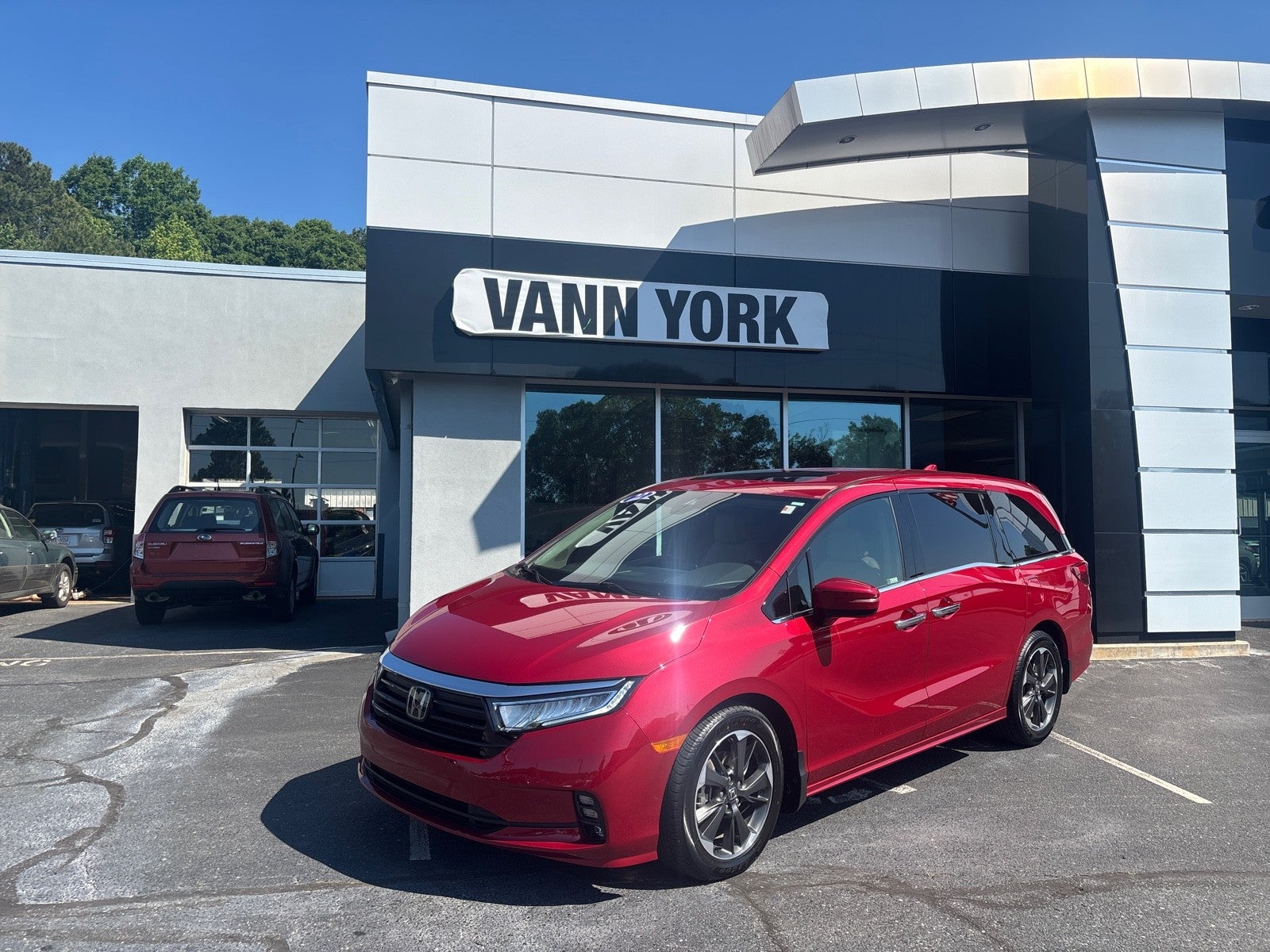 2022 Honda Odyssey Elite's photo