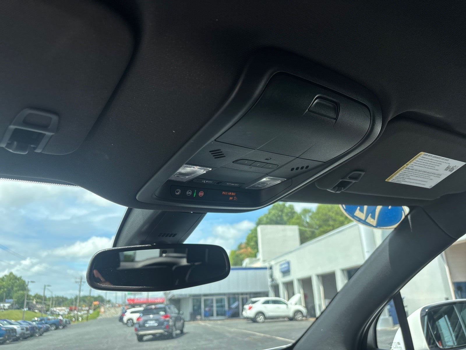 2022 Buick Enclave Essence
