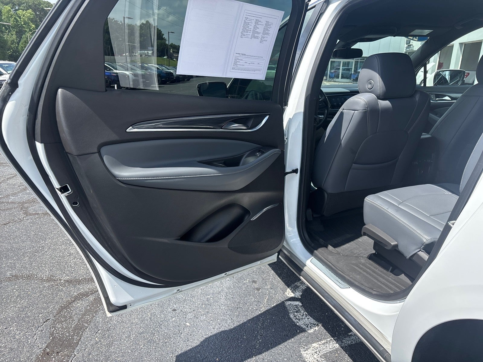 2022 Buick Enclave Essence