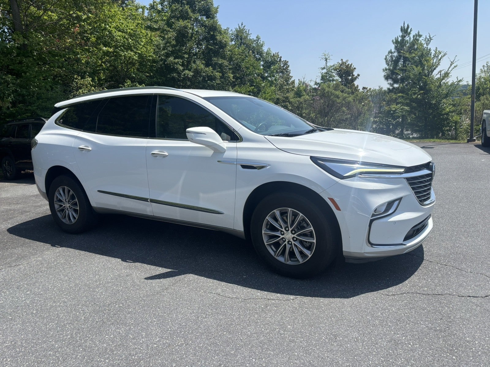 2022 Buick Enclave Essence