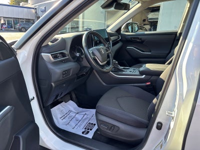 2023 Toyota Highlander LE
