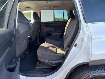 2023 Toyota Highlander LE