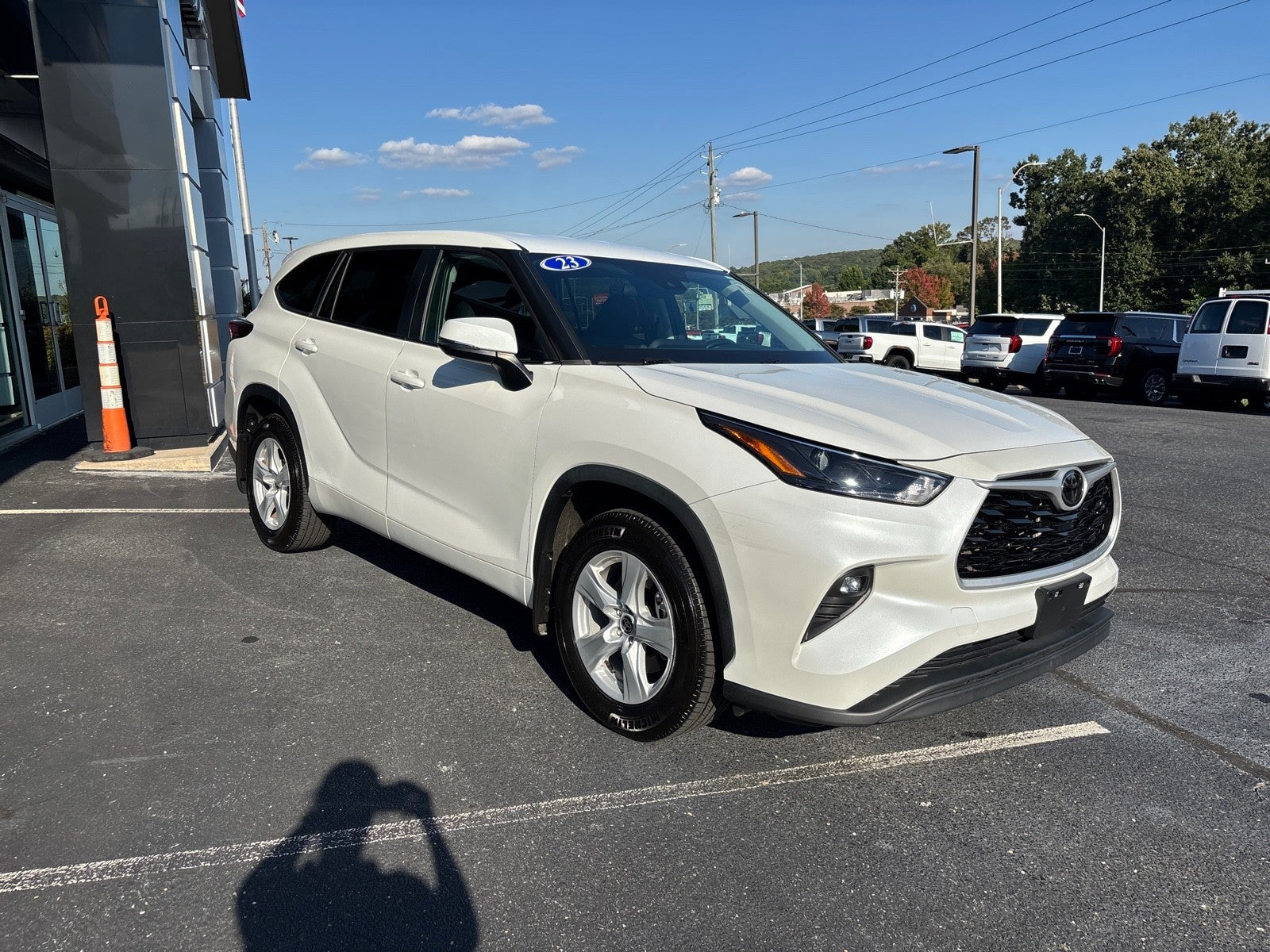2023 Toyota Highlander LE
