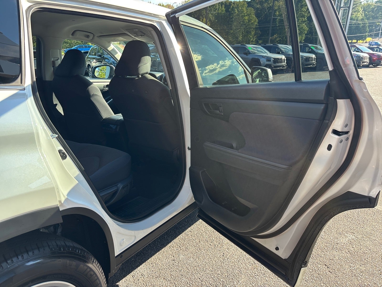 2023 Toyota Highlander LE