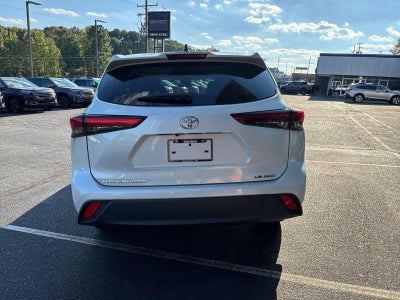 2023 Toyota Highlander LE