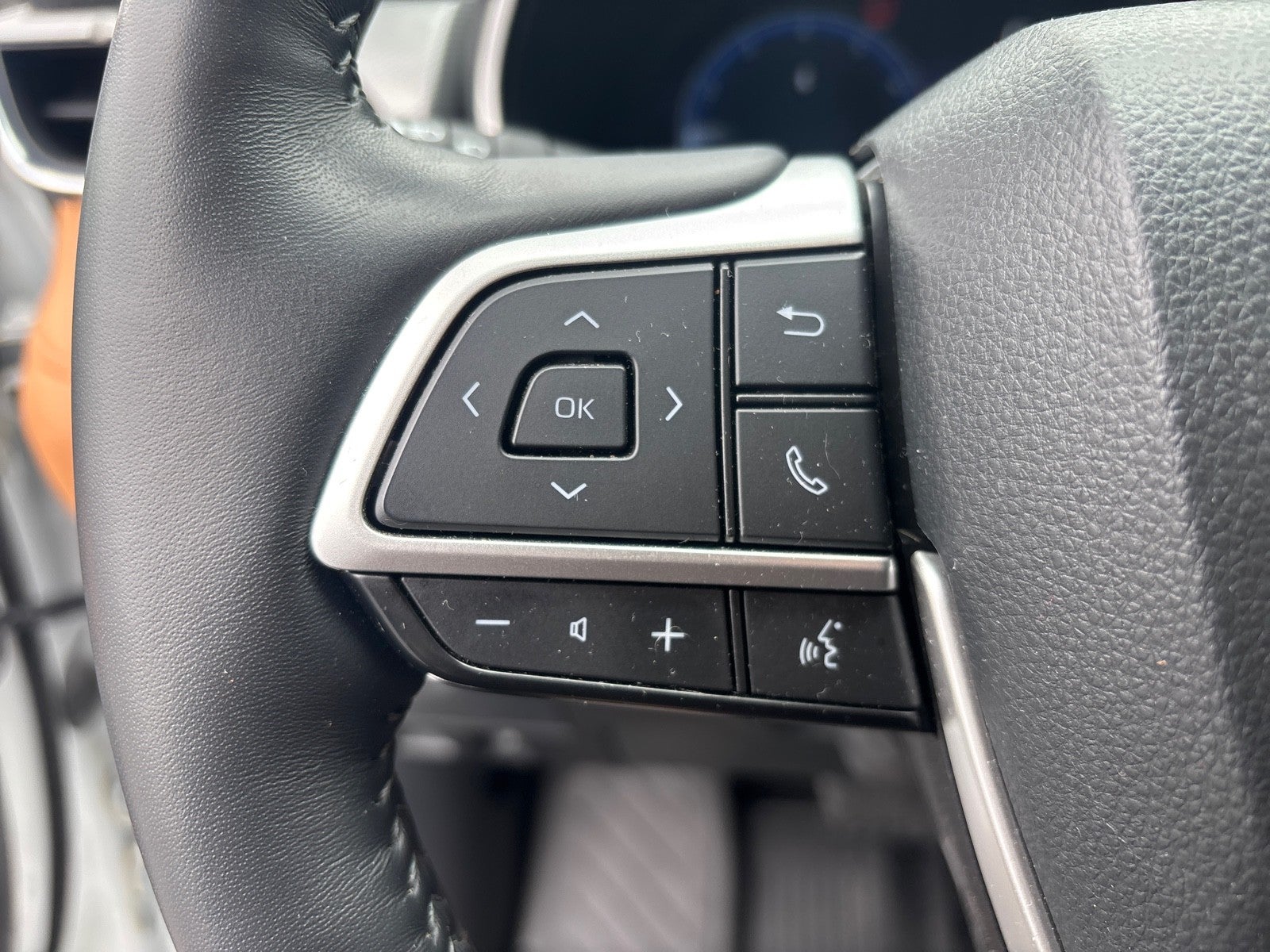 2024 Toyota Highlander Platinum