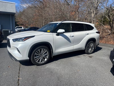 2024 Toyota Highlander Platinum