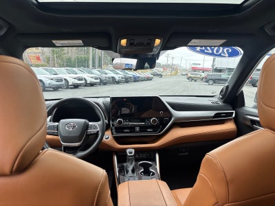 2024 Toyota Highlander Platinum