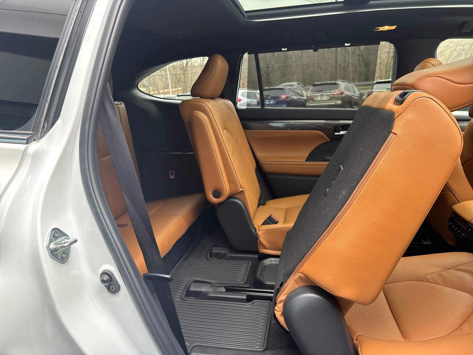 2024 Toyota Highlander Platinum