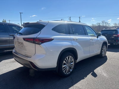 2024 Toyota Highlander Platinum